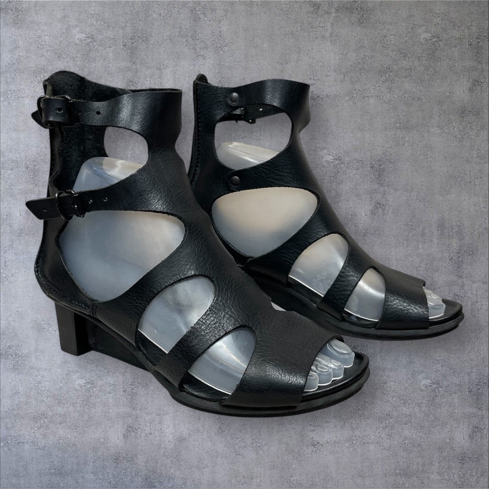 Trippen Black Leather Gladiator Strappy Sandals Womens 37 US 6.5-7 Block Heel